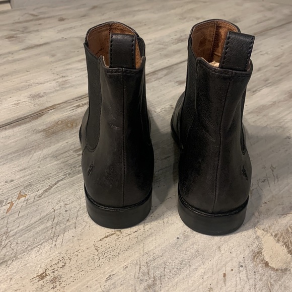 Frye Anna Chelsea Leather Boots - Picture 8 of 11